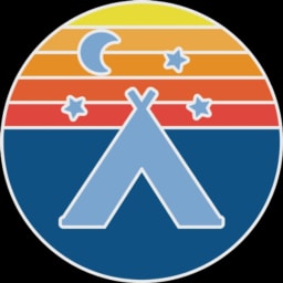 Custom Camps logo